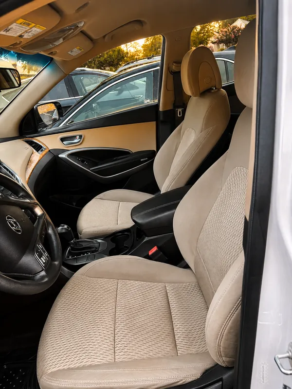 The Hyundai’s front seats